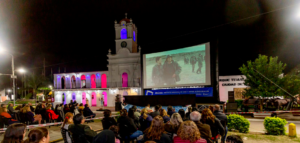Cine argentino en Famaillá en conmemoración de los 40 años de democracia